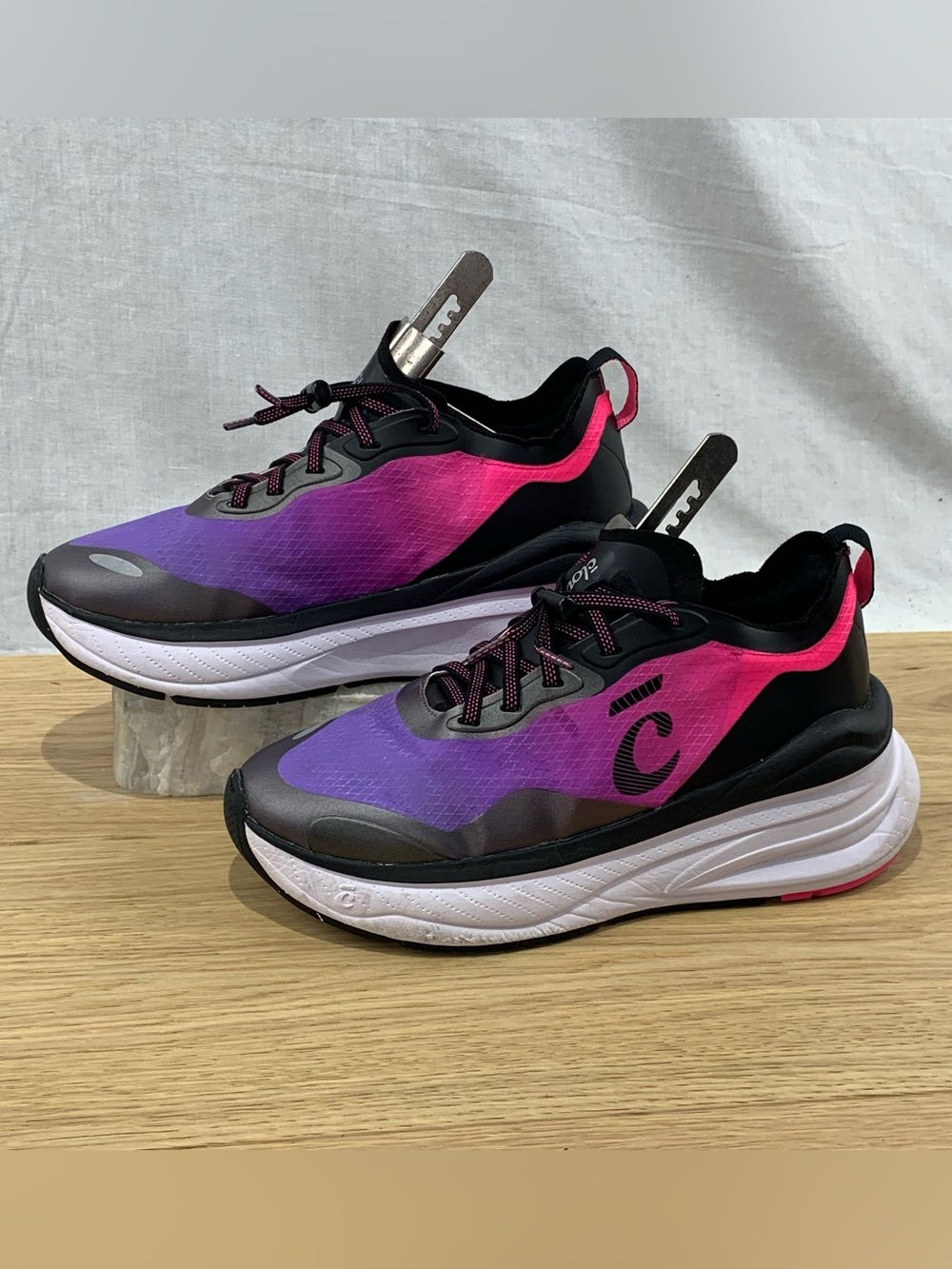 Clove Supercrush Alto Women’s Size 6.5 Purple Pink Nursing Comfort Shoes